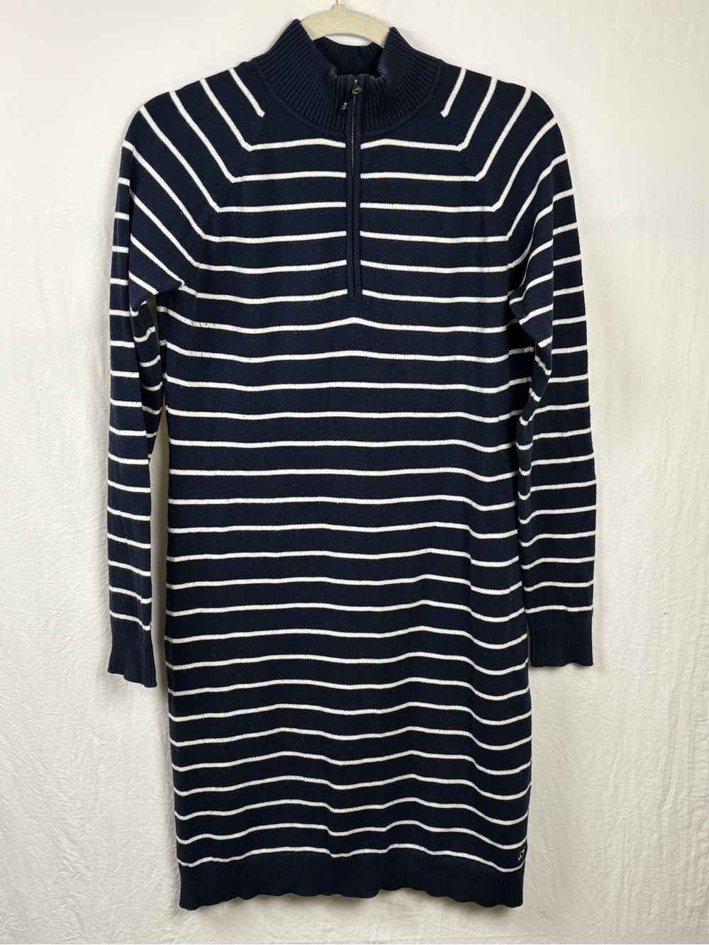 Vineyard Vines women’s Medium Navy and White Striped Half-Zip Sweater Dress